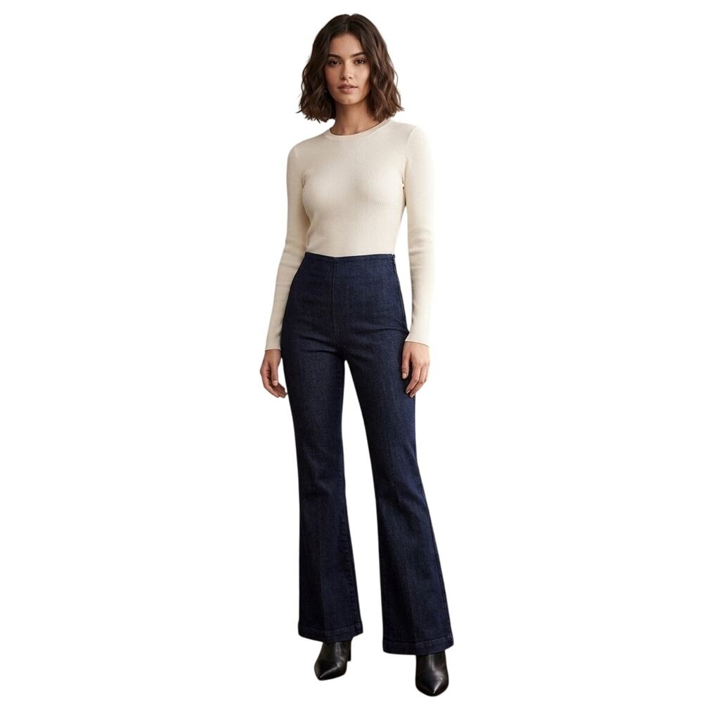 Express Women's Straight Leg Jeans in Dark Indigo